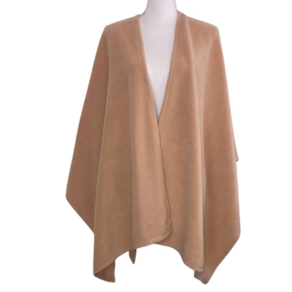 RUANA CAPE Tan Bandless Shawl Throw Over Fleece - Picture 2 of 11